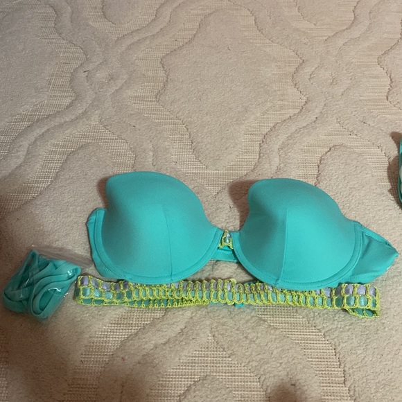 NWOT women’s Victoria’s Secret aqua bikini. Size large bottom. 36C top. - Picture 3 of 5